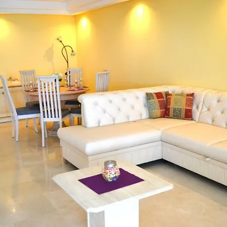 Grands Apartment *